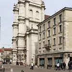 Ibis Styles Centre 3*