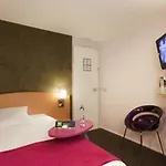 Ibis Styles Centre Hotel 3*