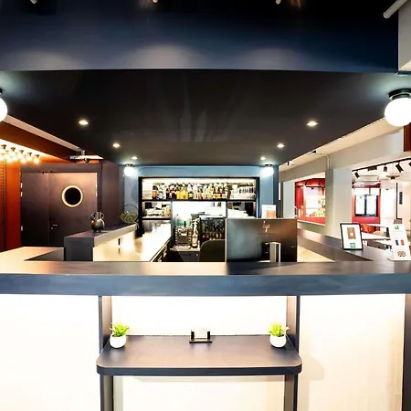 Ibis Styles Centre Hotel 3*