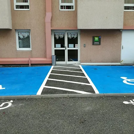 Ibis Styles Centre 3*