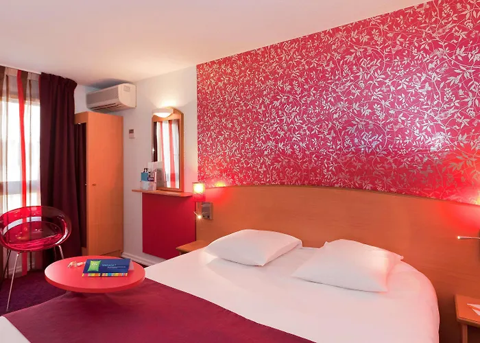 מלון Ibis Styles Centre 3*