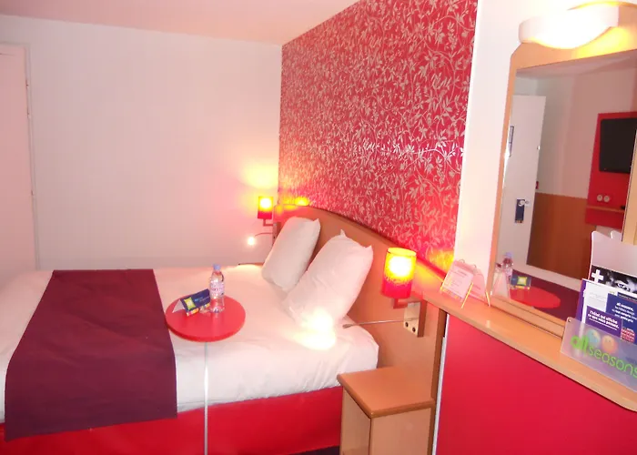 Ibis Styles Centre מלון 3*
